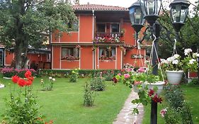 Семеен Хотел Калина